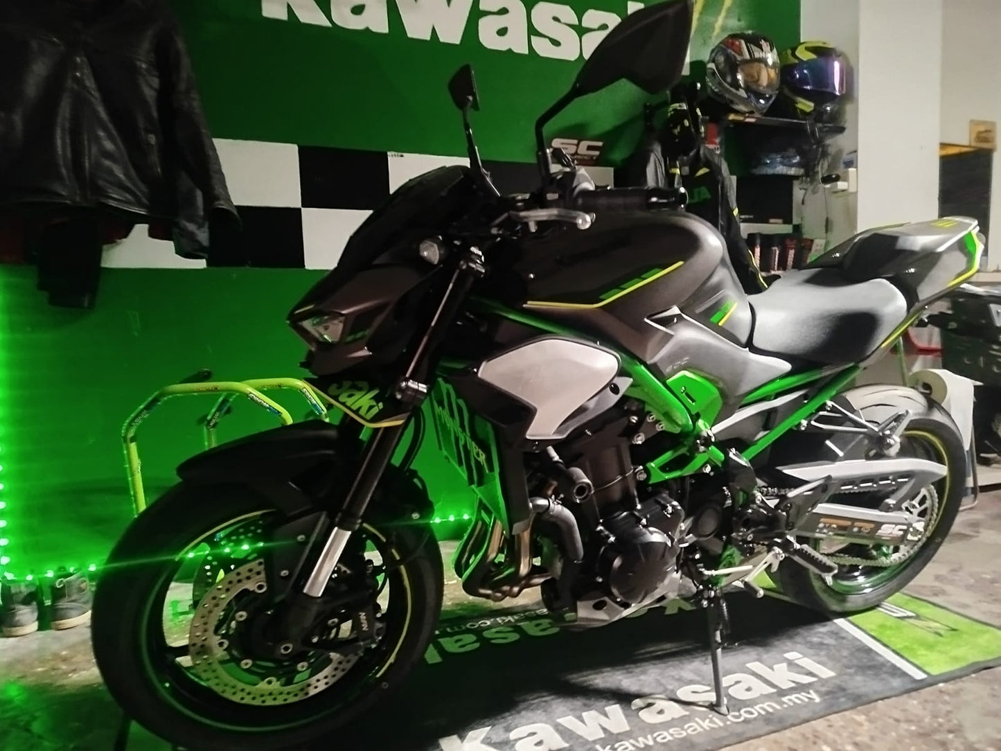 Accesorios z900: Rejilla monster lima + verde