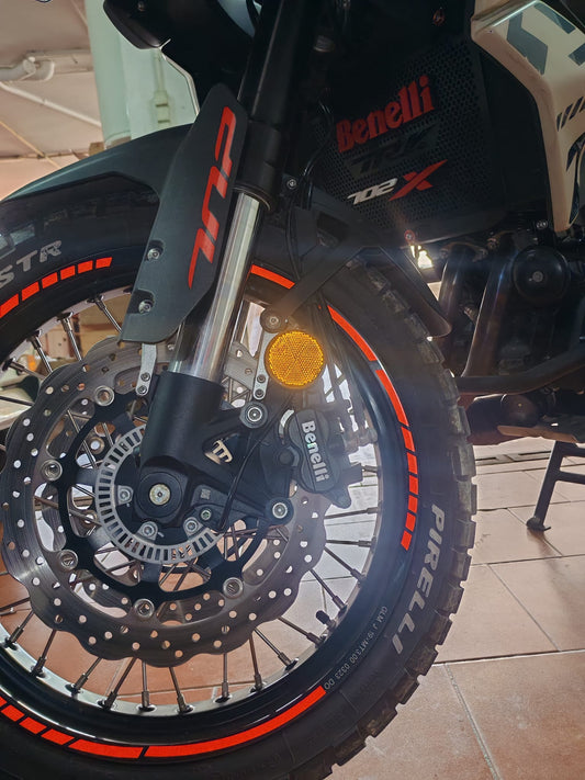 Accesorios Trk 702: Parrilla 3D ranurada Roja