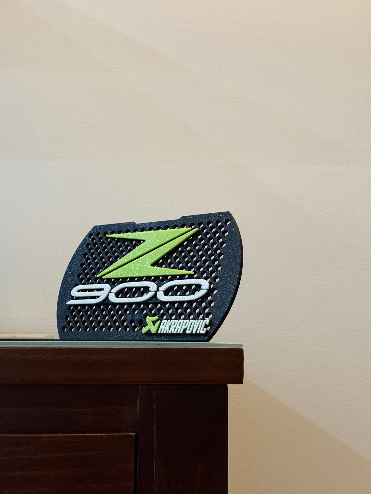 Decoración z900: forma de rejilla + logos
