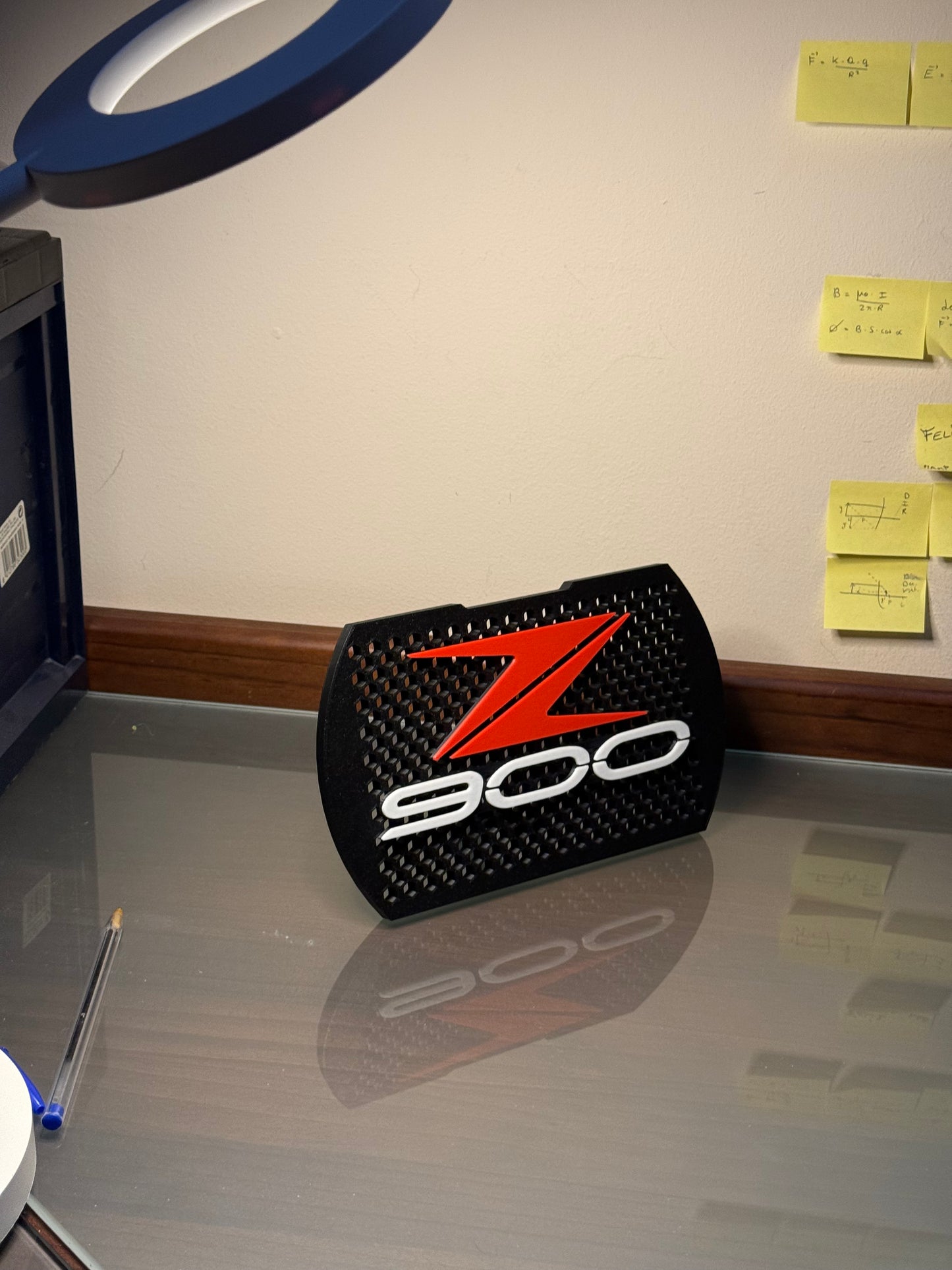 Decoración z900: forma de rejilla + logos