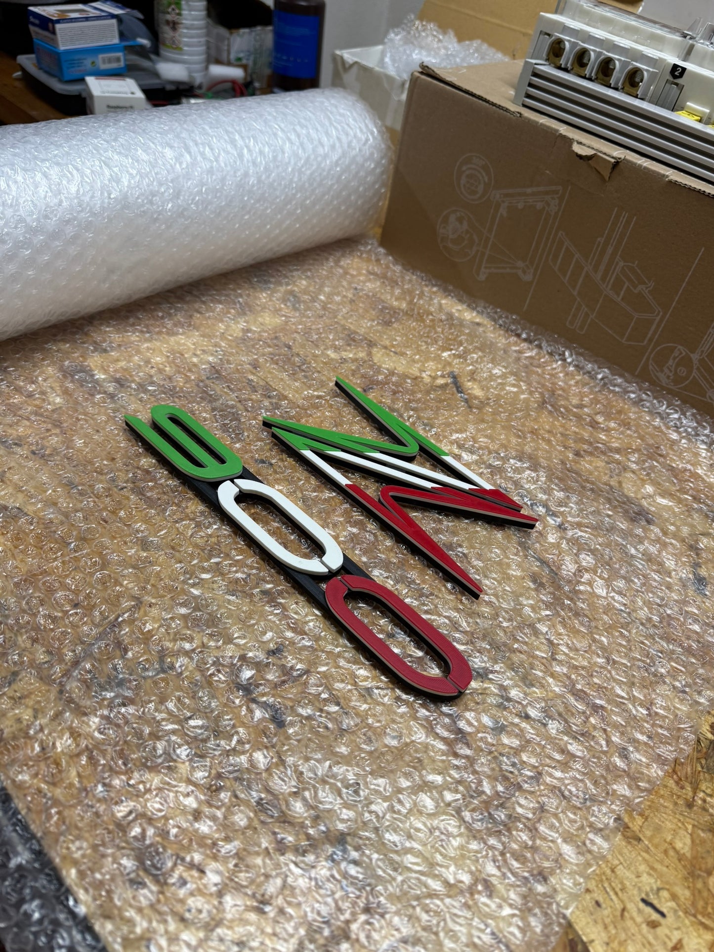 Novedad z900: Emblemas z900 estilo bandera