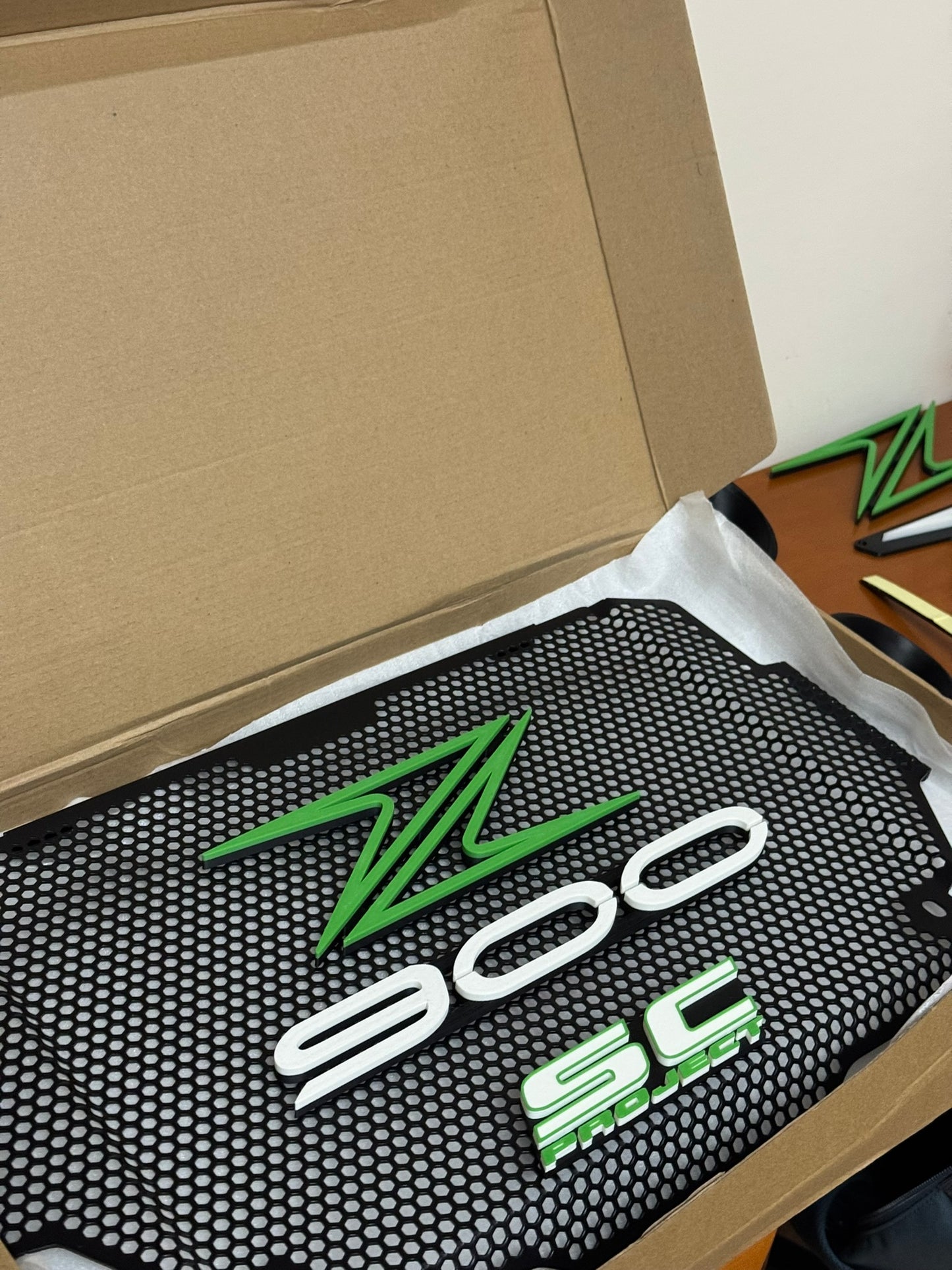 Accesorios z900: Parrilla 3D lisa Z900 SC Verde / Blanco