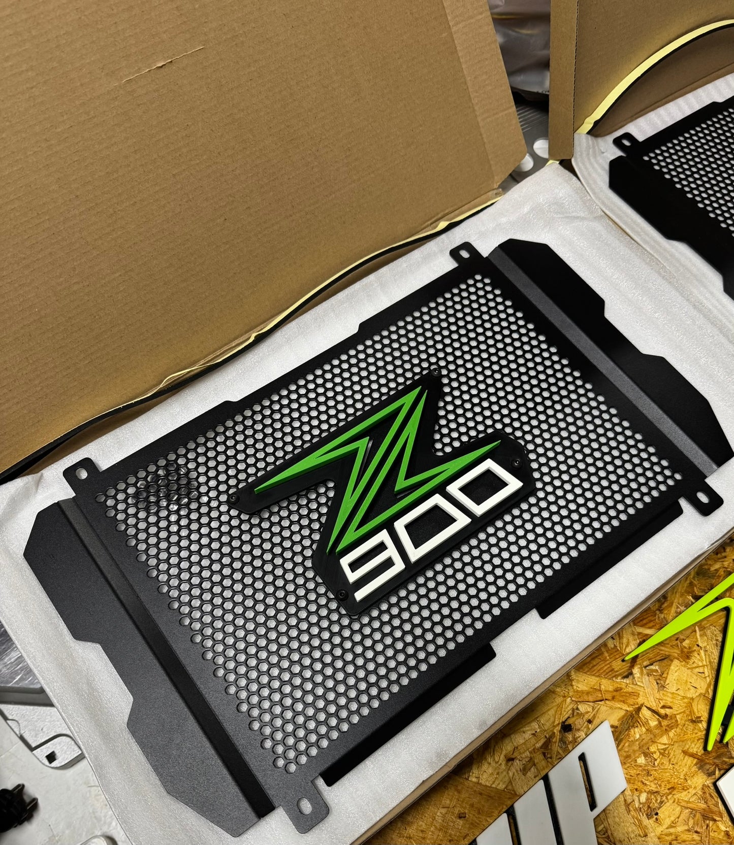 Accesorios z900: Parrilla 3D ranurada Z900 recto Verde