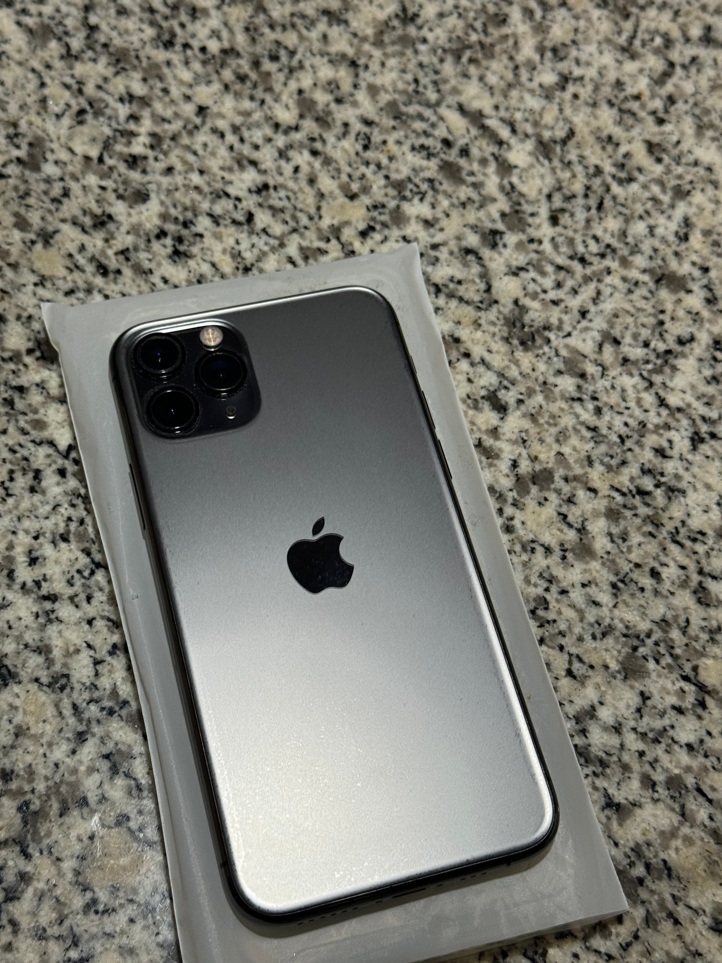 Apple: iPhone 11 Pro 64gb