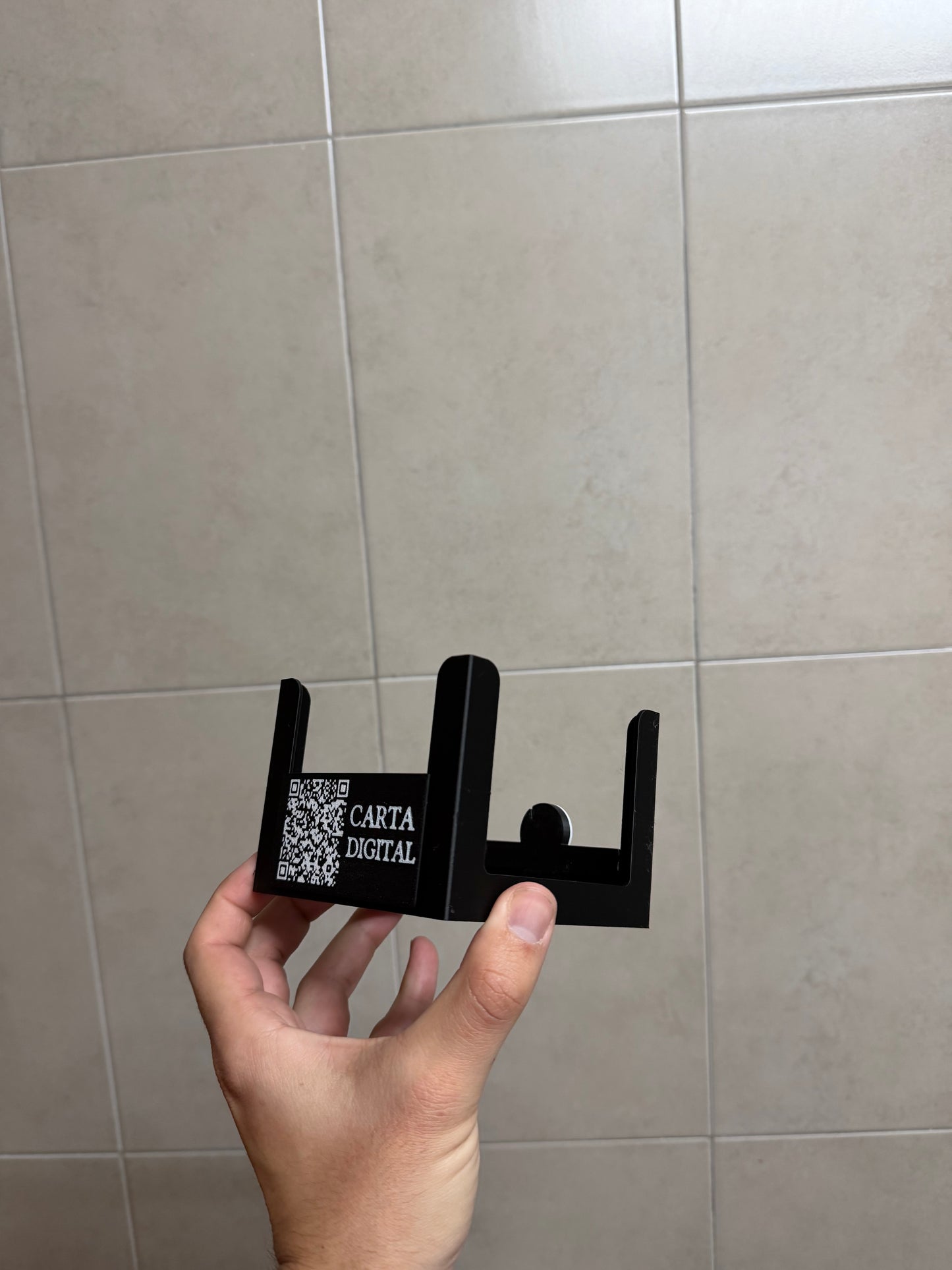 Fábrica 3d: Servilleteros con carta digital y logo