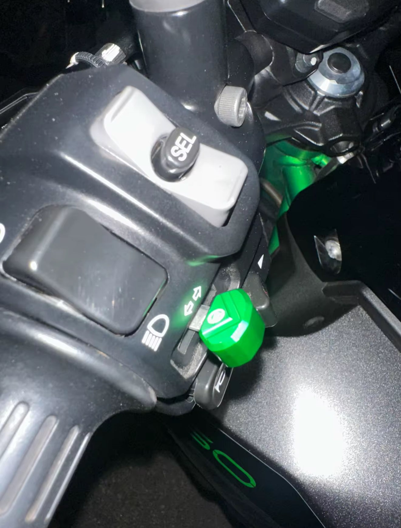 Z900: embellecedor botón intermitente