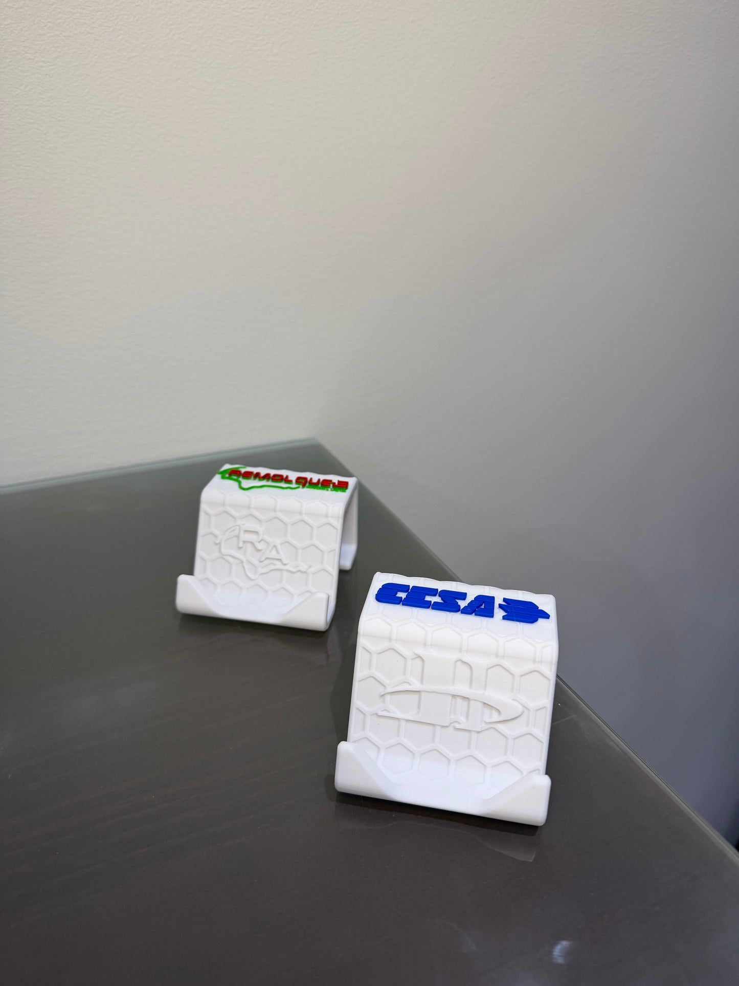 Fábrica 3d: NOVEDAD -- stand teléfono escritorio con publicidad empresa