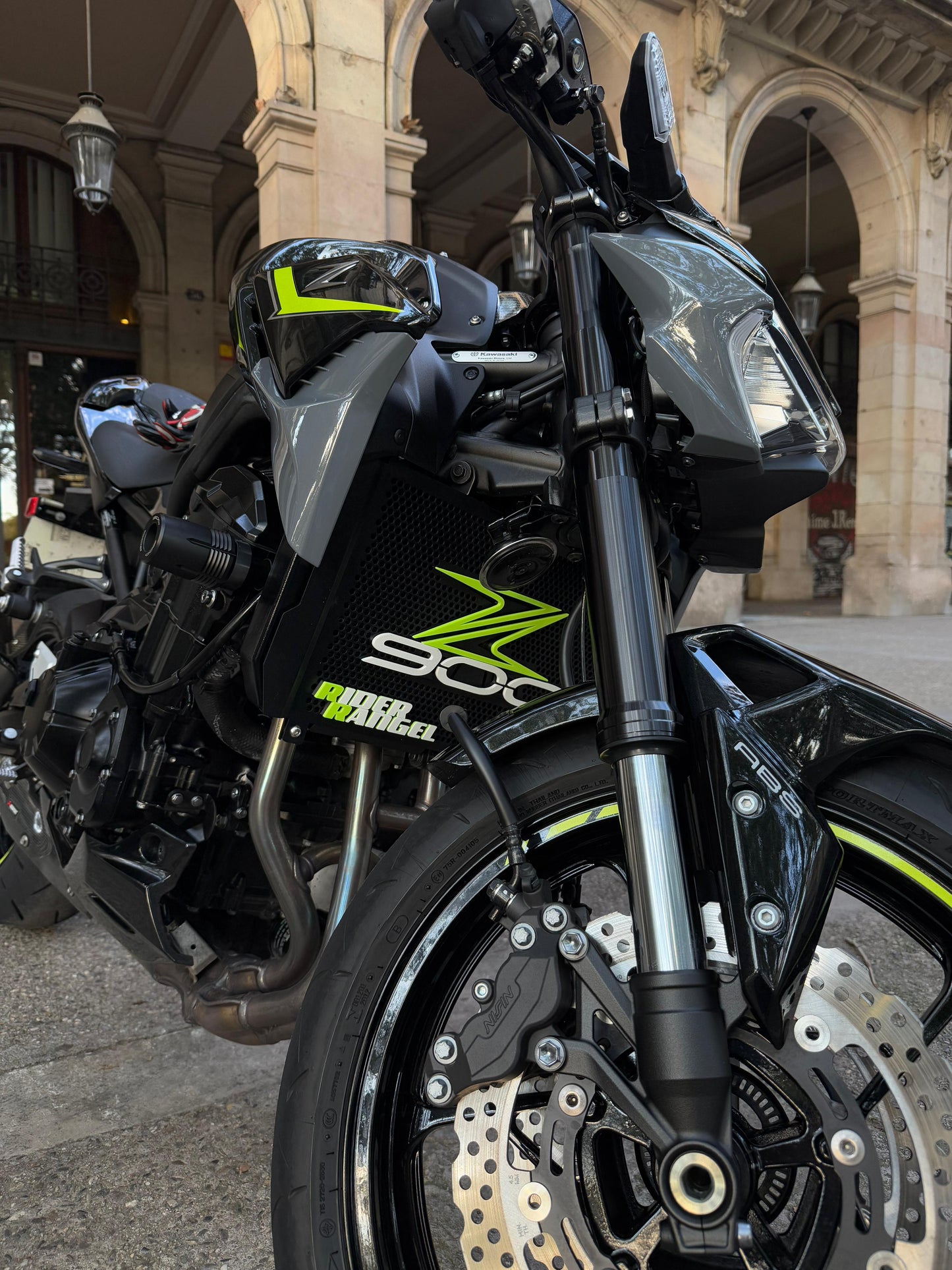 Novedad z900: Emblema 3D Z 900 Akrapovik Rider