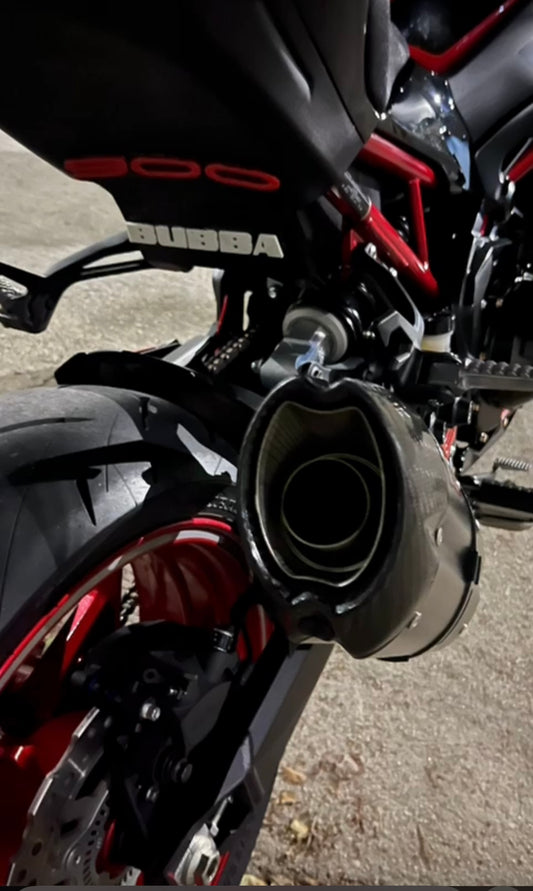 Accesorios z900: Logos en 3D paso rueda trasero
