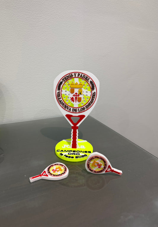 Pádel: Llavero + trofeo LOGO CORPORATIVO