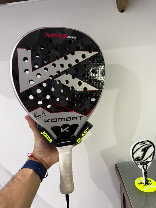 Pádel: NOVEDAD-- soporte / expositor pala de padel personalizados