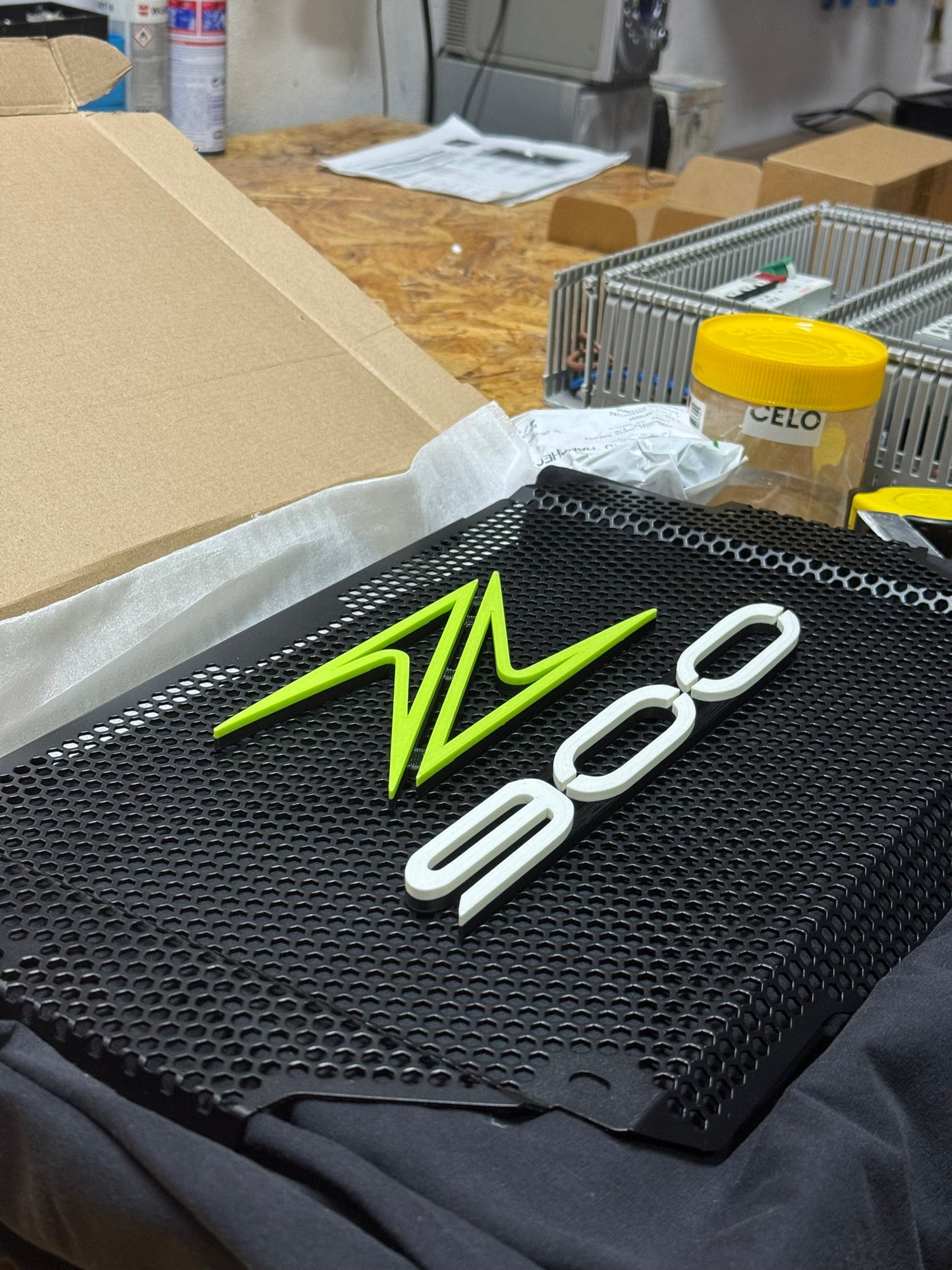 Accesorios z900: Parrilla 3D lisa Lima