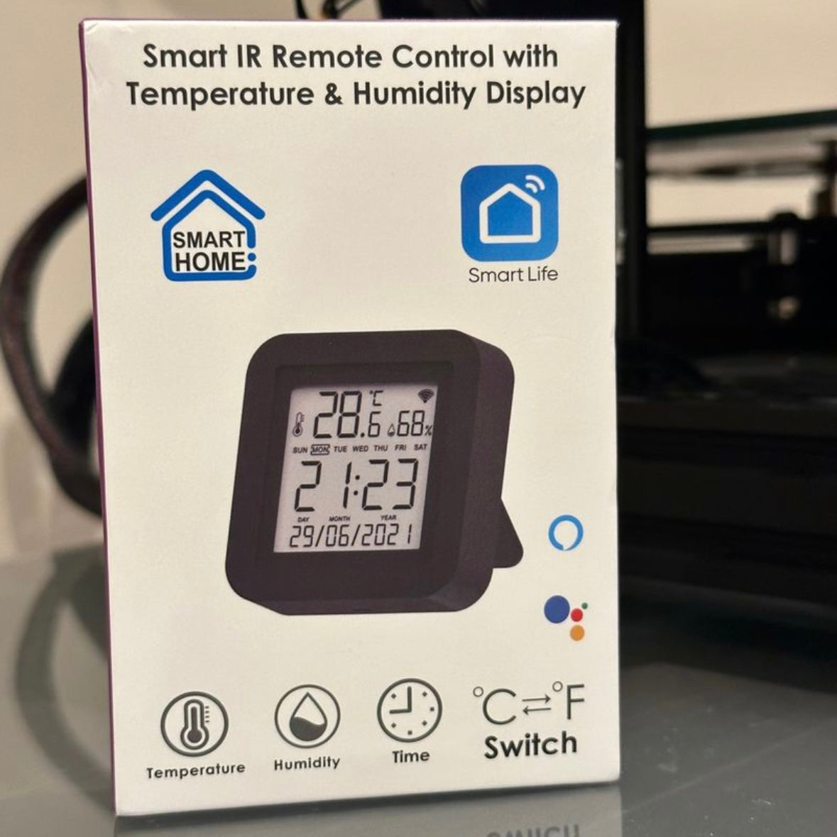 Domótica: control remoto wifi con pantalla y sensor ambiental